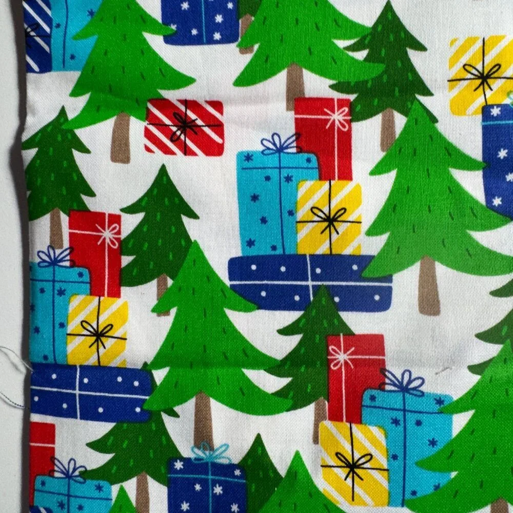 6 Fat Quarters Quilt Fabric Christmas #39